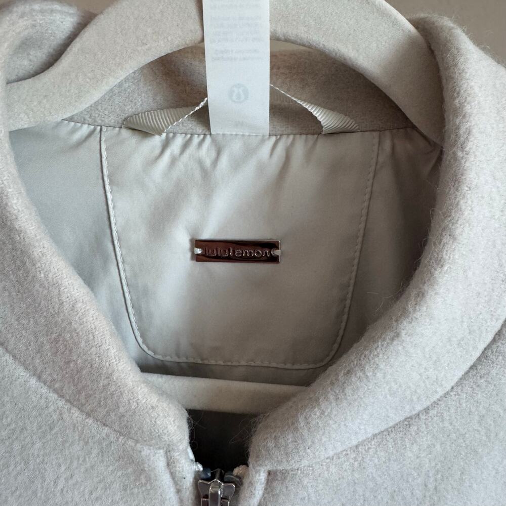 Lululemon Relaxed-Fit Zip-Front Wool Coat Bone Size M NWT - Picture 4 of 16